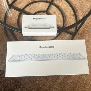 Apple - Magic Keyboard + Magic Mouse 2 (unopened)